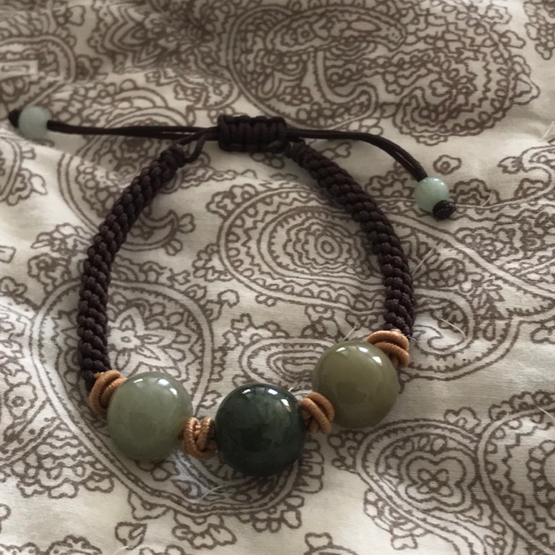 Jade Rope Bracket